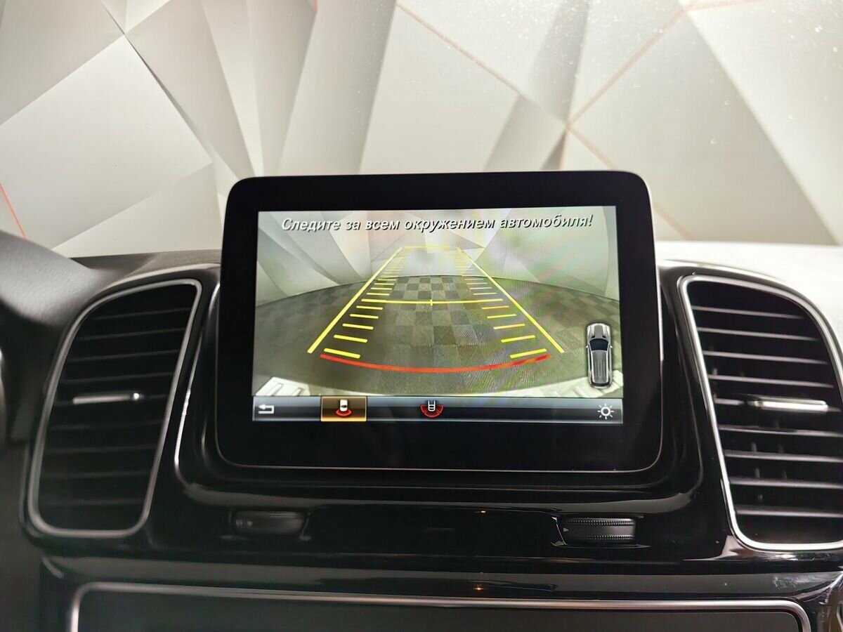 Mercedes-Benz GLE с пробегом — 2016 год. Фото: #15