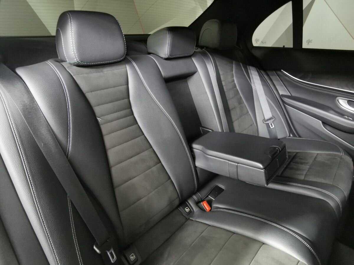 Mercedes-Benz E-Класс с пробегом — 2020 год. Фото: #12