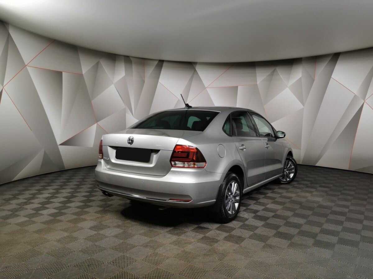 Volkswagen Polo с пробегом — 2020 год. Фото: #1