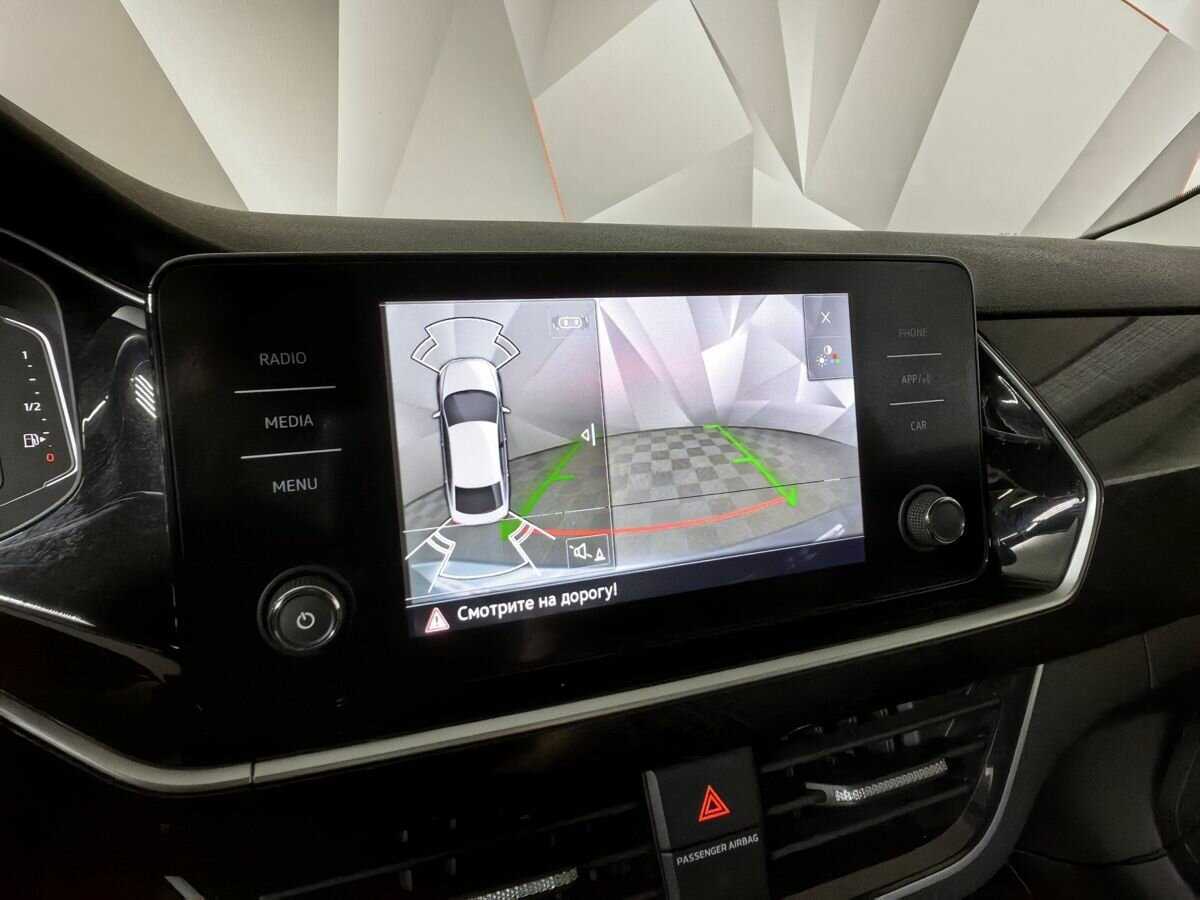 Volkswagen Polo с пробегом — 2021 год. Фото: #15