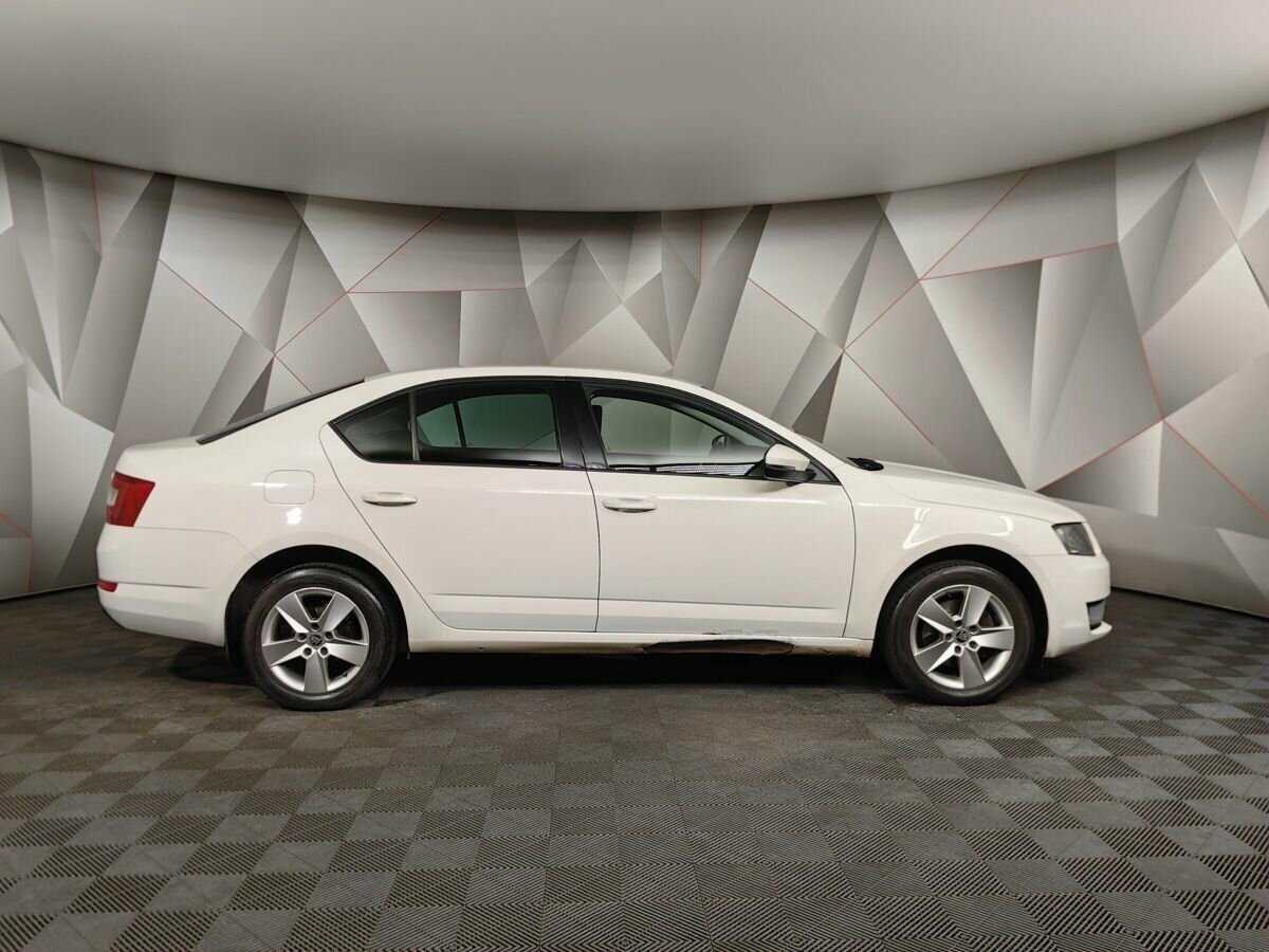 Skoda Octavia с пробегом — 2015 год. Фото: #5