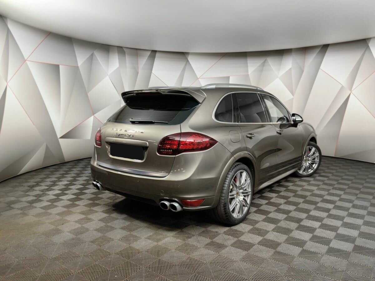 Porsche Cayenne с пробегом — 2012 год. Фото: #1