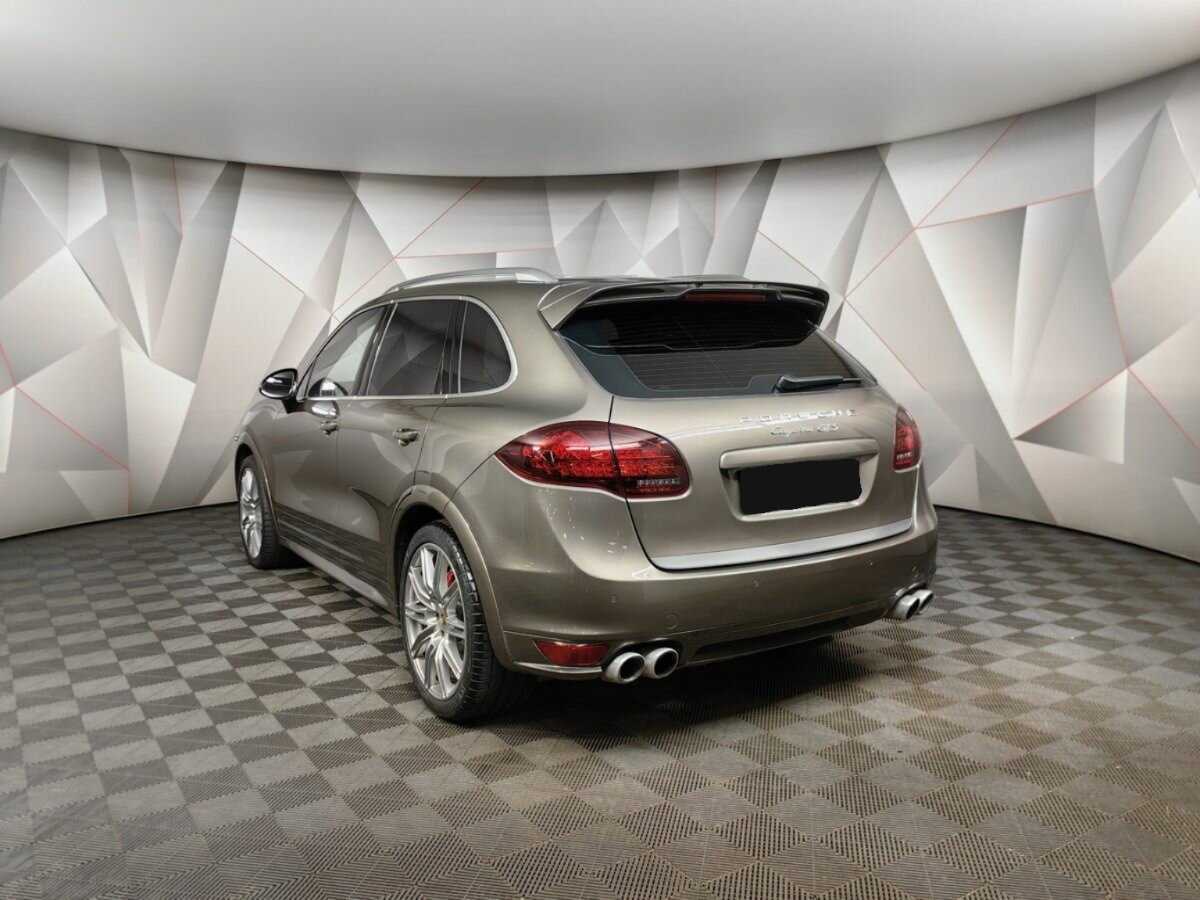 Porsche Cayenne с пробегом — 2012 год. Фото: #3