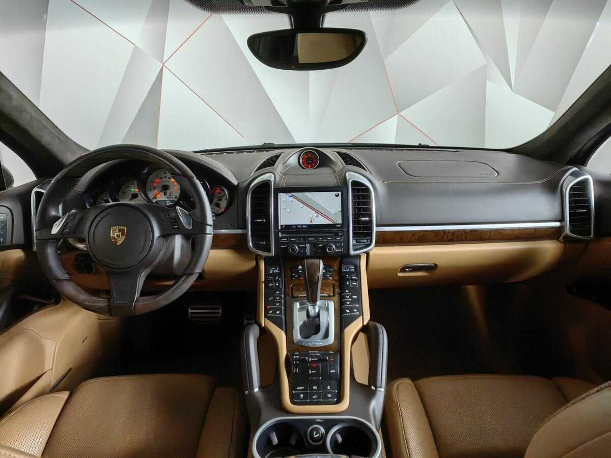 Porsche Cayenne с пробегом — 2012 год. Фото: #9