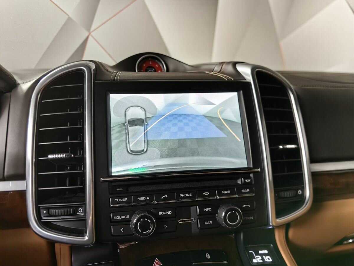 Porsche Cayenne с пробегом — 2012 год. Фото: #15