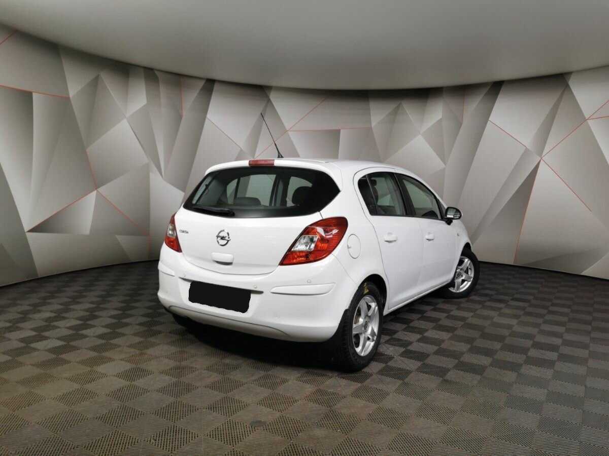 Opel Corsa с пробегом — 2011 год. Фото: #1
