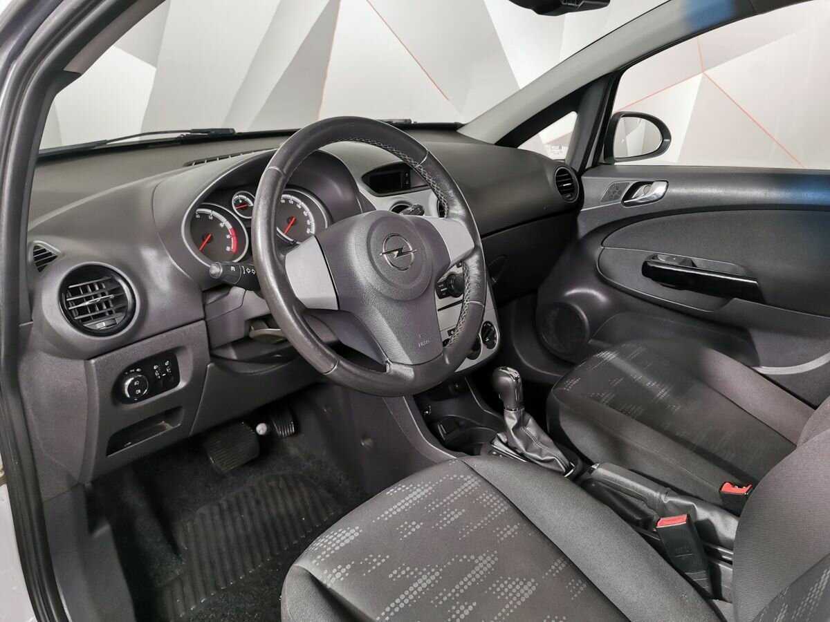 Opel Corsa с пробегом — 2011 год. Фото: #13