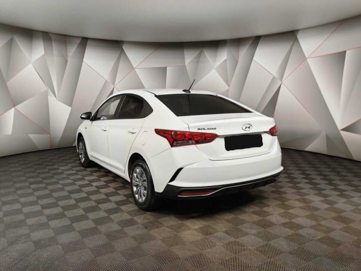 Hyundai Solaris с пробегом — 2021 год. Фото: #3