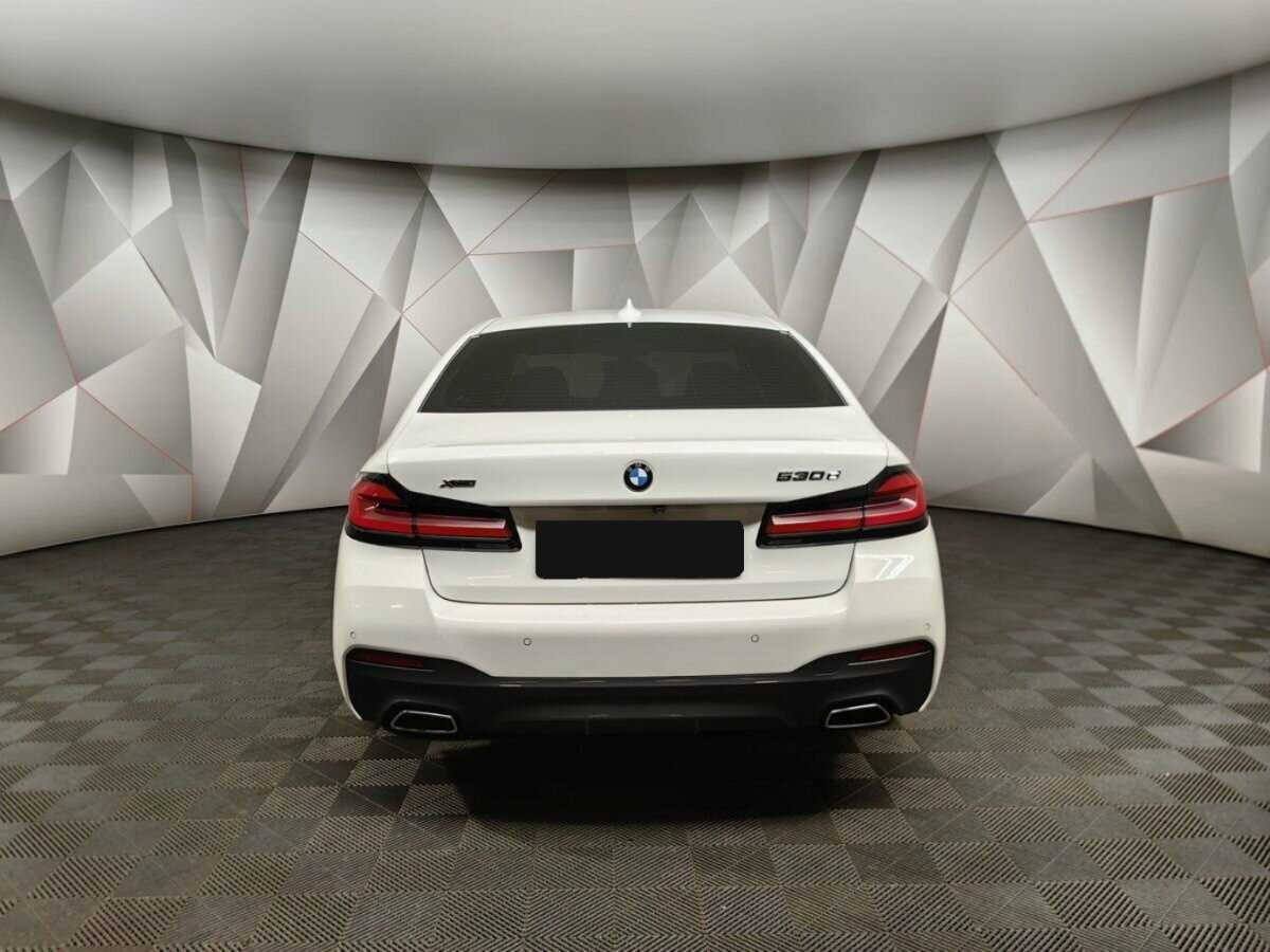 BMW 5 серии с пробегом — 2020 год. Фото: #6