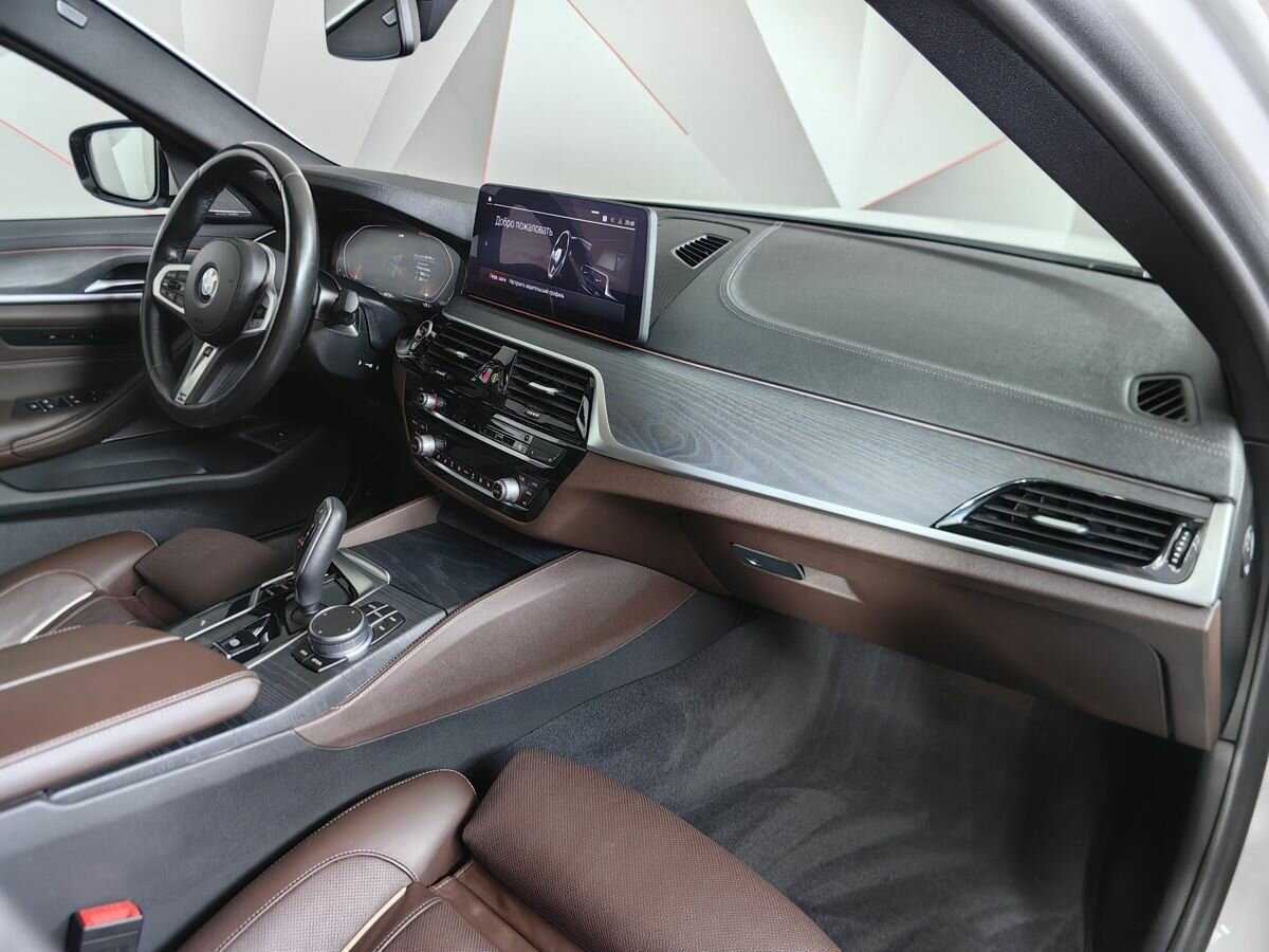 BMW 5 серии с пробегом — 2020 год. Фото: #7