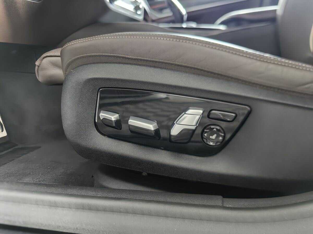 BMW 5 серии с пробегом — 2020 год. Фото: #17