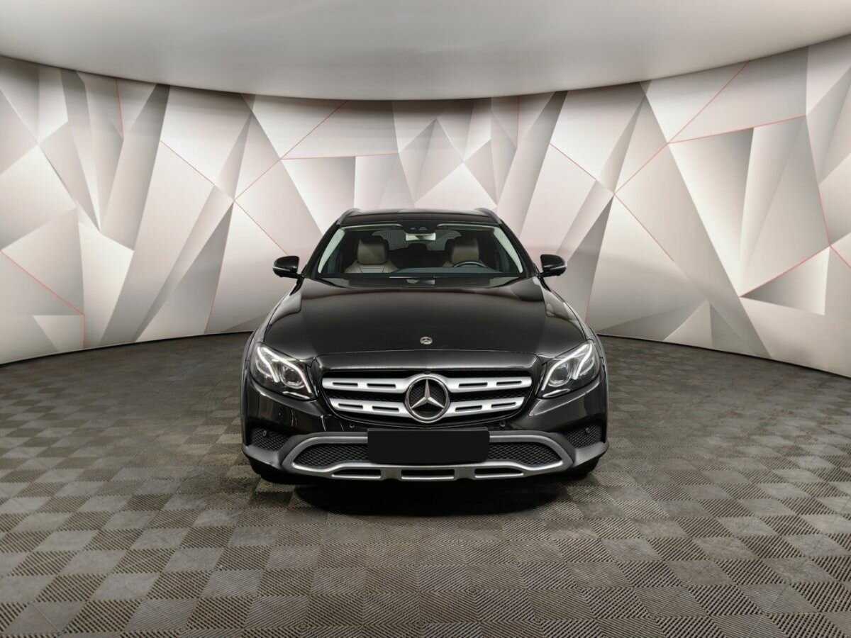 Mercedes-Benz E-Класс с пробегом — 2018 год. Фото: #6