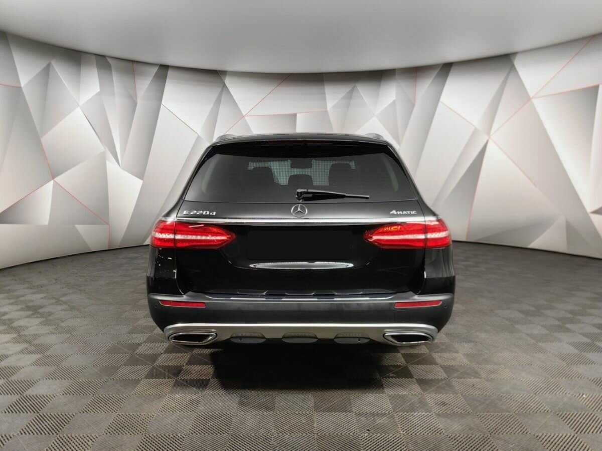 Mercedes-Benz E-Класс с пробегом — 2018 год. Фото: #7