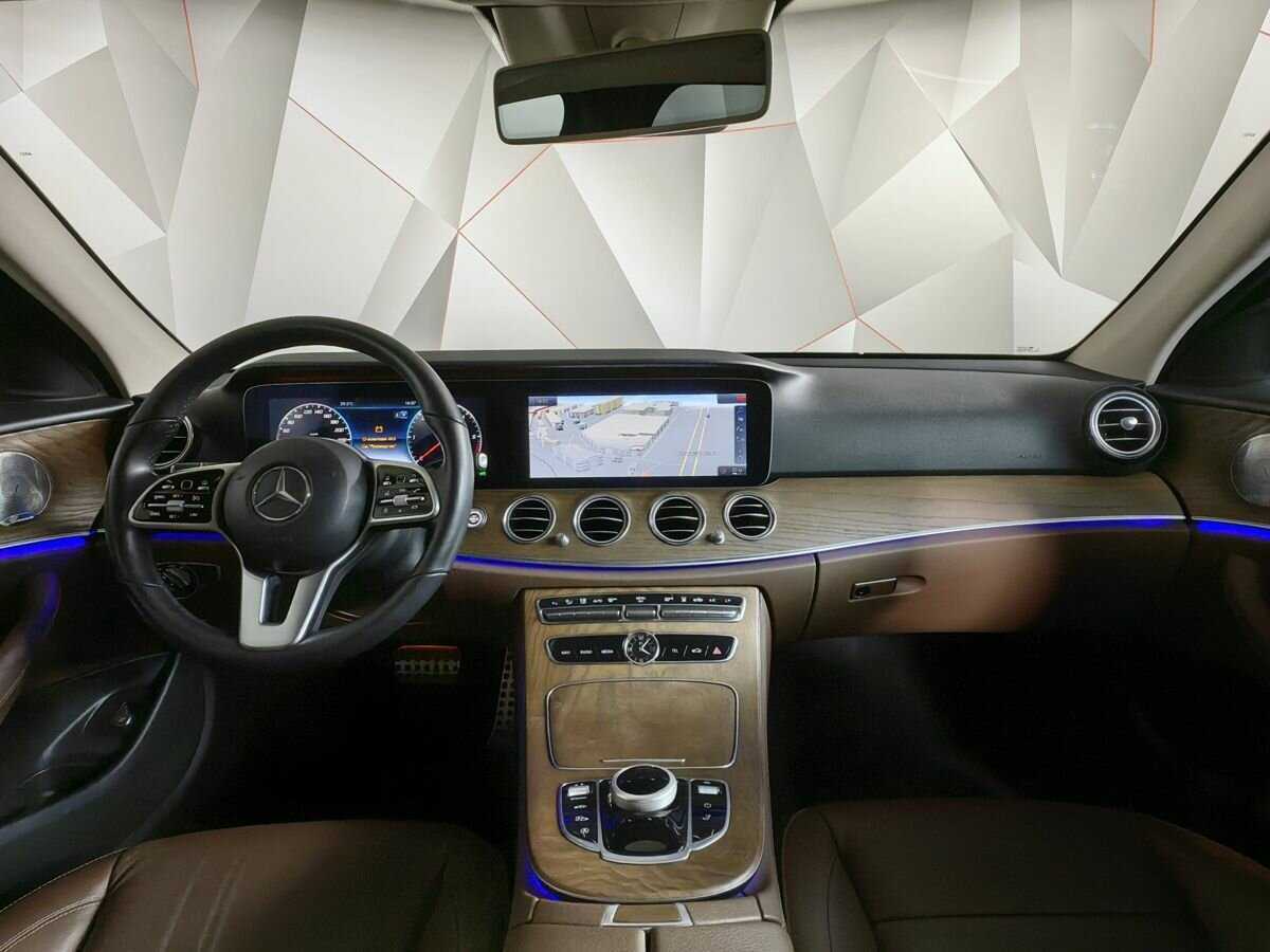 Mercedes-Benz E-Класс с пробегом — 2018 год. Фото: #9