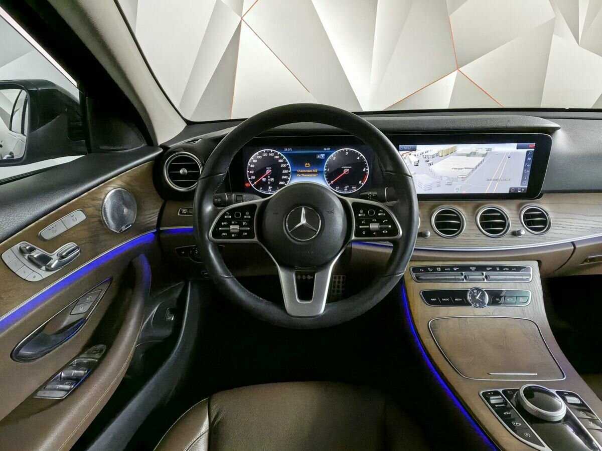 Mercedes-Benz E-Класс с пробегом — 2018 год. Фото: #14