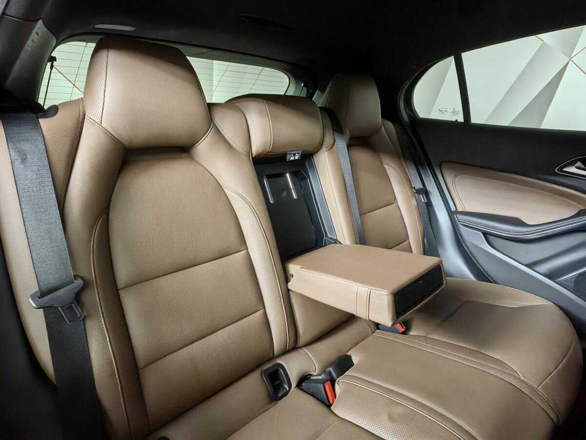 Mercedes-Benz GLA с пробегом — 2014 год. Фото: #12