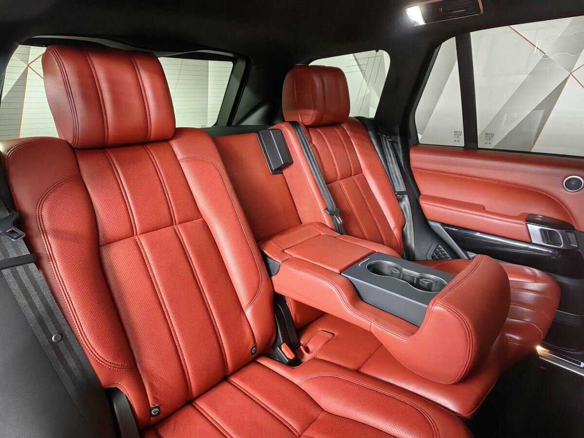 Land Rover Range Rover с пробегом — 2016 год. Фото: #12