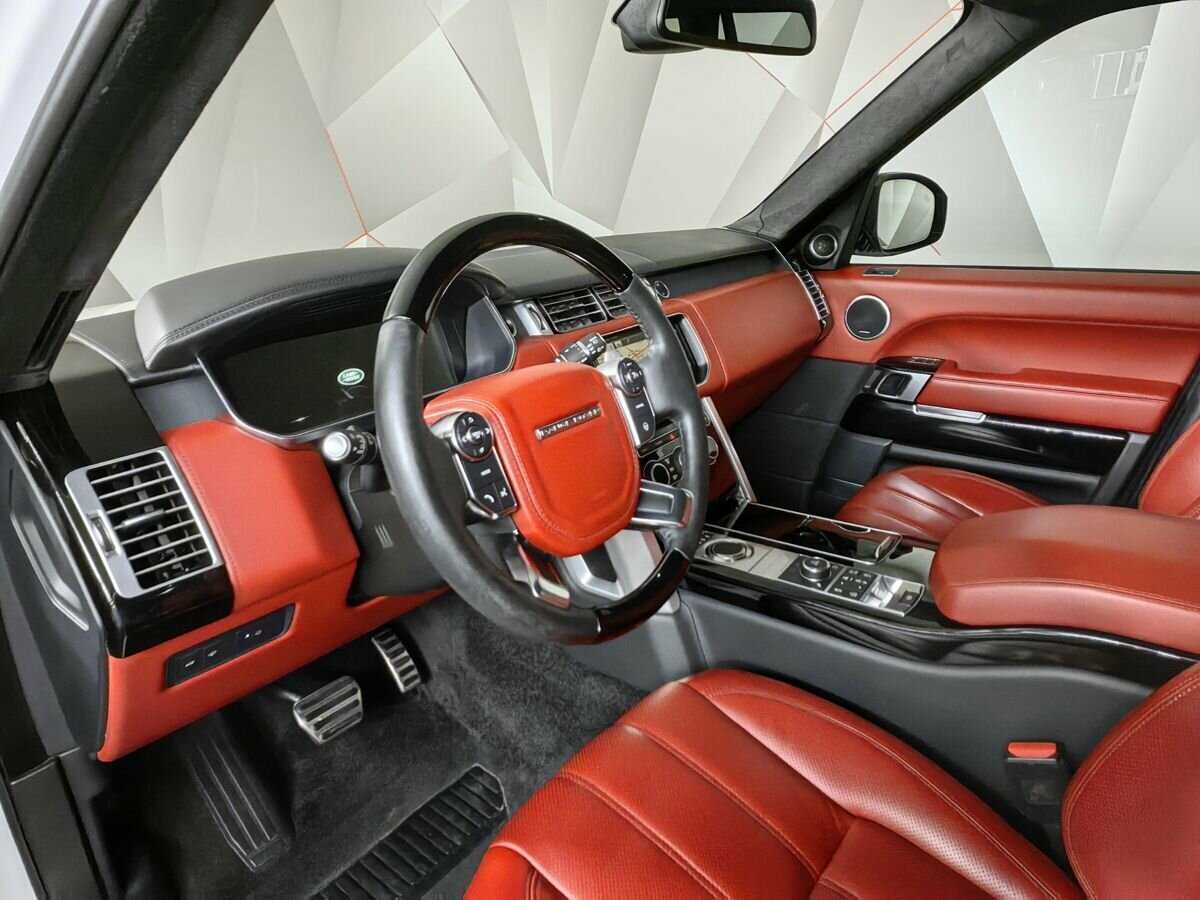 Land Rover Range Rover с пробегом — 2016 год. Фото: #13