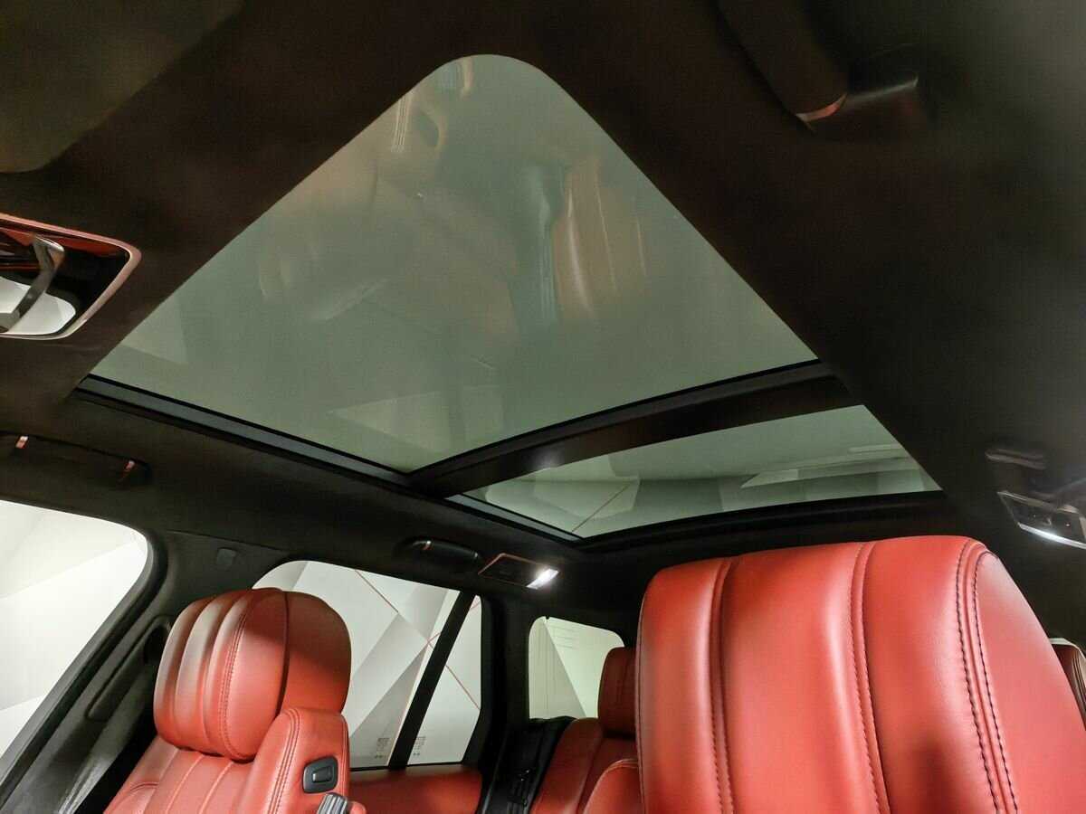 Land Rover Range Rover с пробегом — 2016 год. Фото: #19