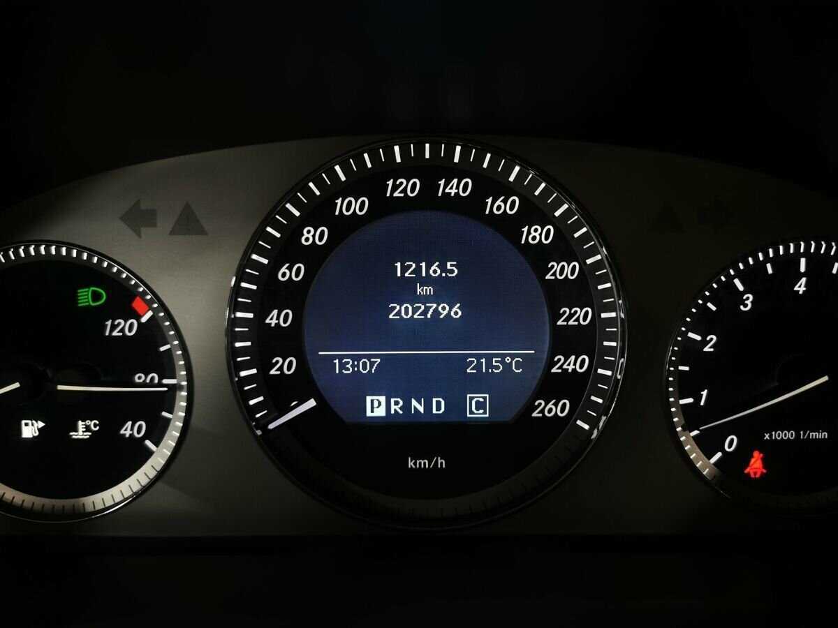 Mercedes-Benz GLK-Класс с пробегом — 2010 год. Фото: #15