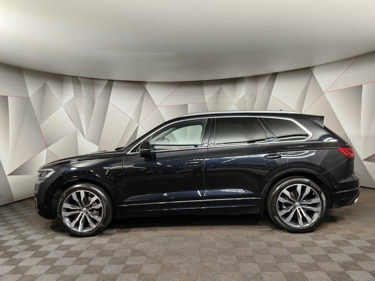 Volkswagen Touareg с пробегом — 2019 год. Фото: #4