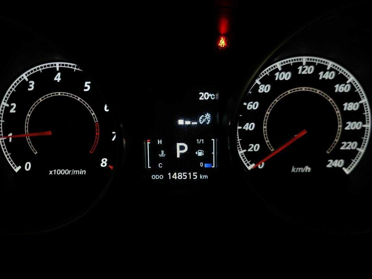 Mitsubishi Outlander с пробегом — 2011 год. Фото: #15