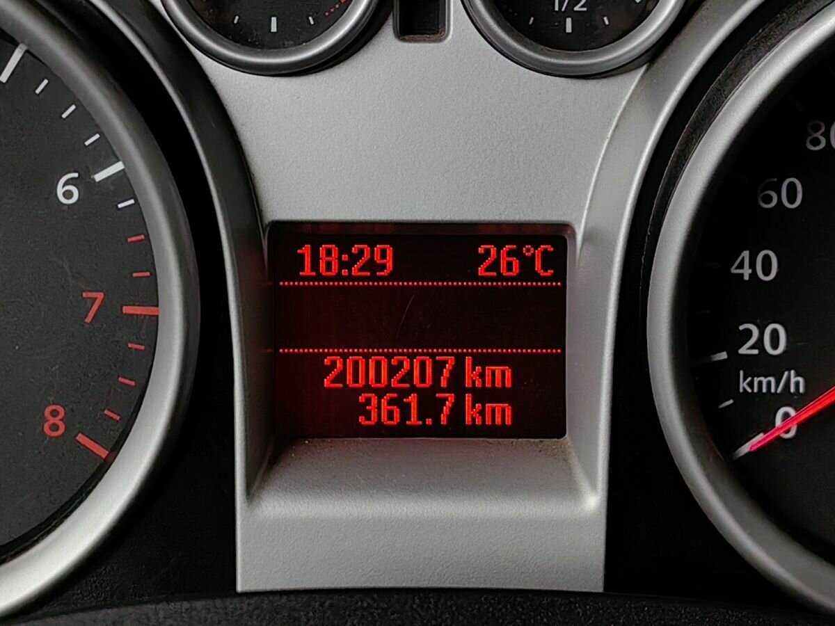 Ford Focus с пробегом — 2010 год. Фото: #13