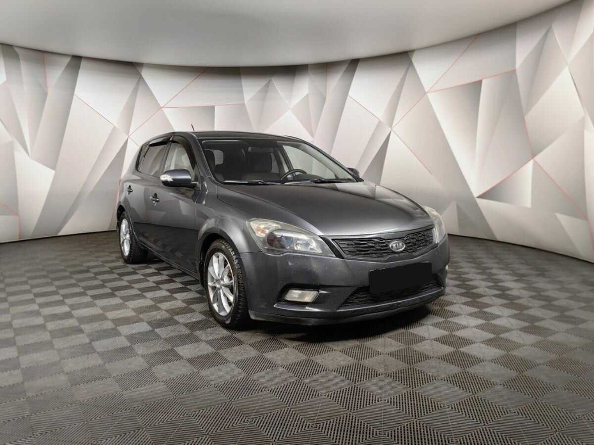 Kia Ceed с пробегом — 2011 год. Фото: #2