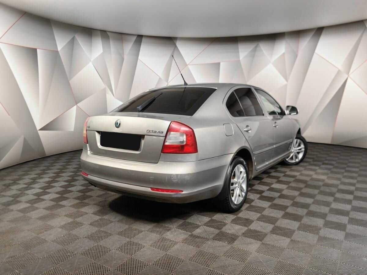 Skoda Octavia с пробегом — 2010 год. Фото: #1