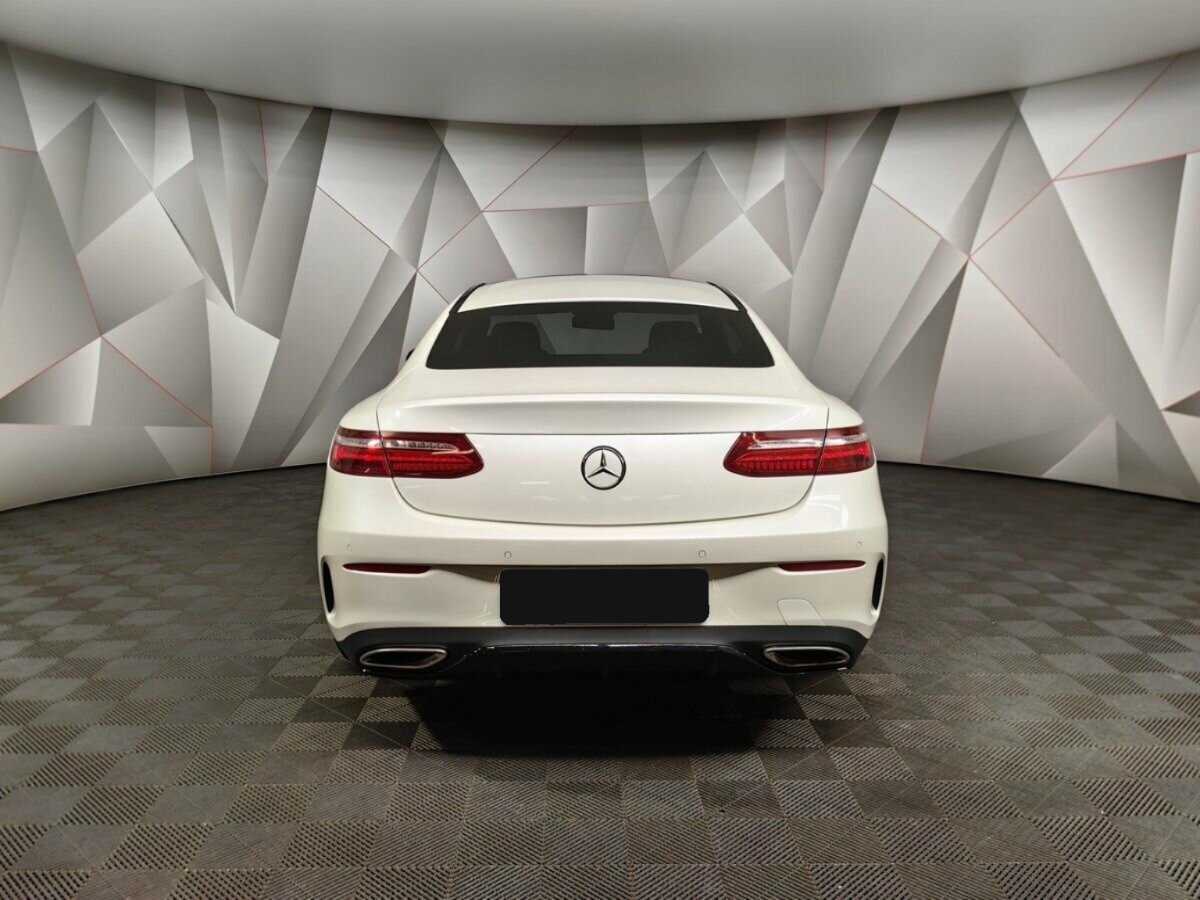 Mercedes-Benz E-Класс с пробегом — 2017 год. Фото: #7