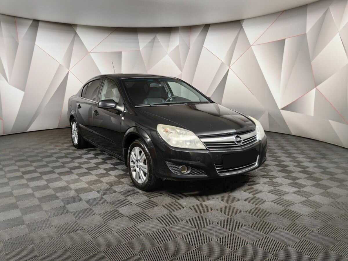 Opel Astra с пробегом — 2008 год. Фото: #2