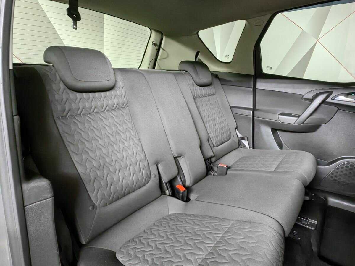 Opel Meriva с пробегом — 2013 год. Фото: #12