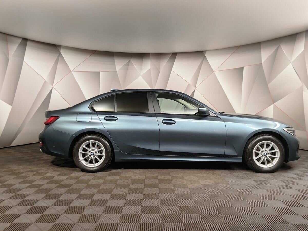 BMW 3 серии с пробегом — 2021 год. Фото: #4