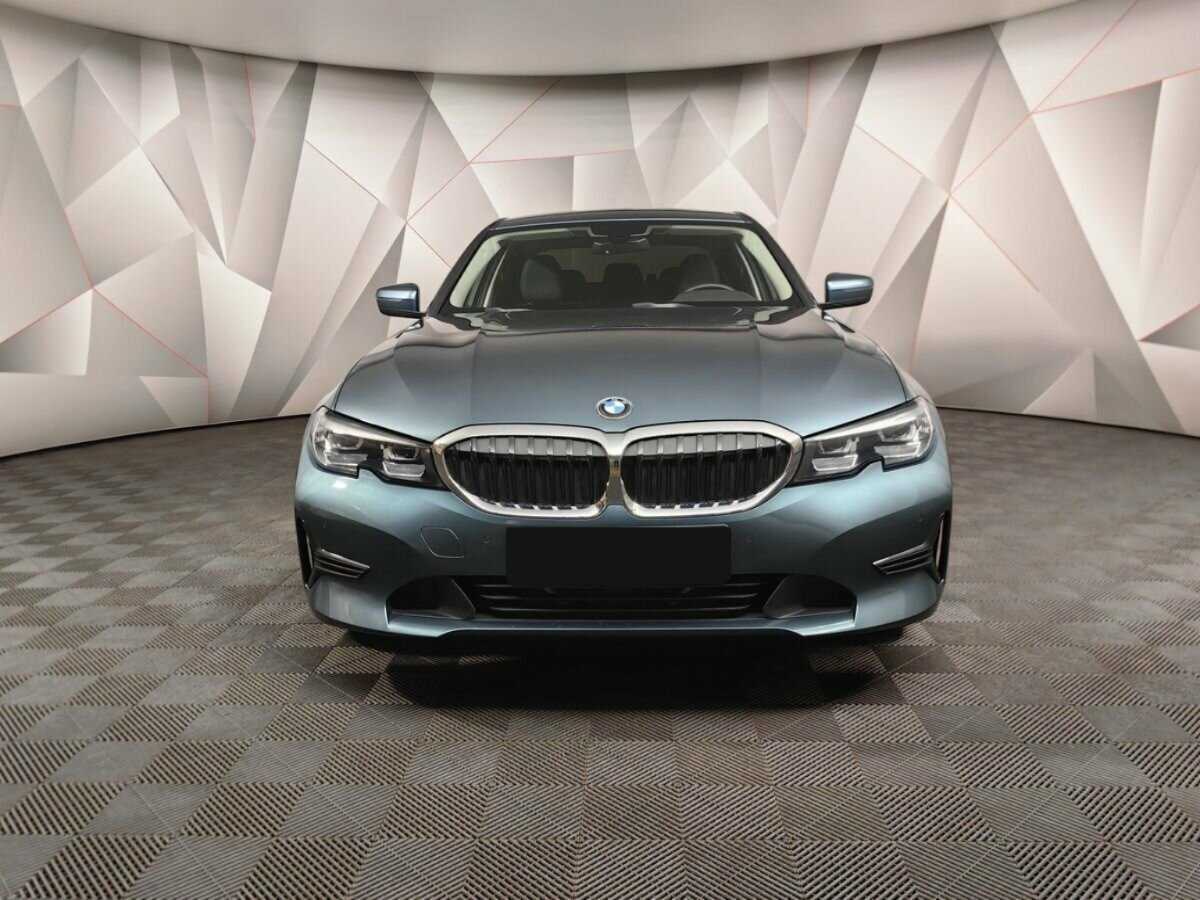 BMW 3 серии с пробегом — 2021 год. Фото: #5
