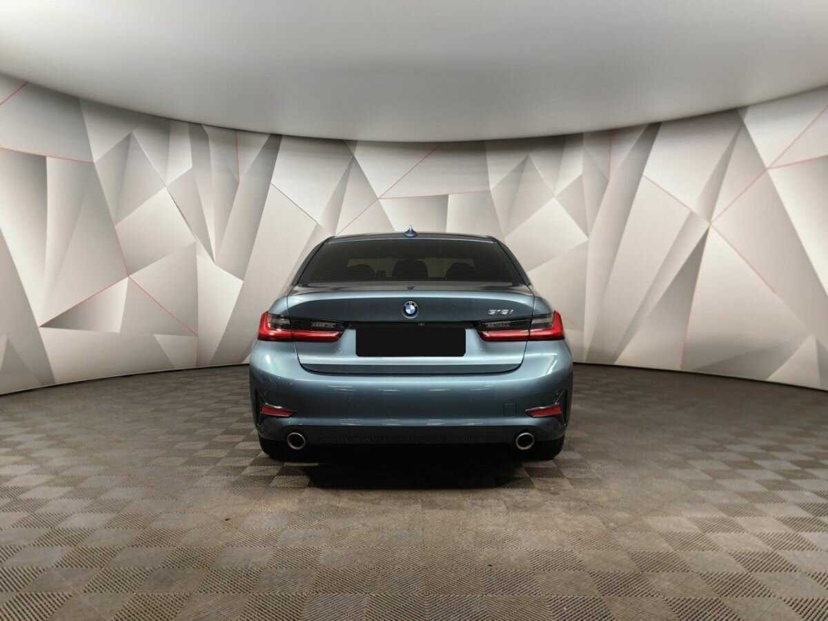 BMW 3 серии с пробегом — 2021 год. Фото: #6