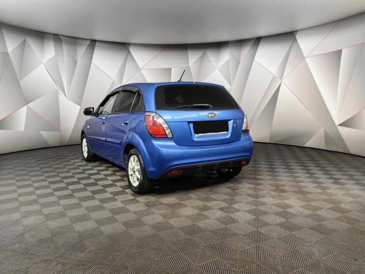 Kia Rio с пробегом — 2010 год. Фото: #3