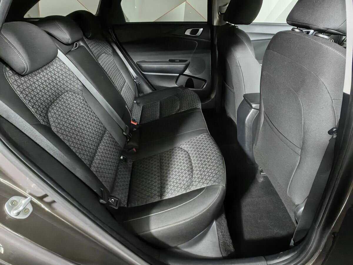 Kia Ceed с пробегом — 2020 год. Фото: #11