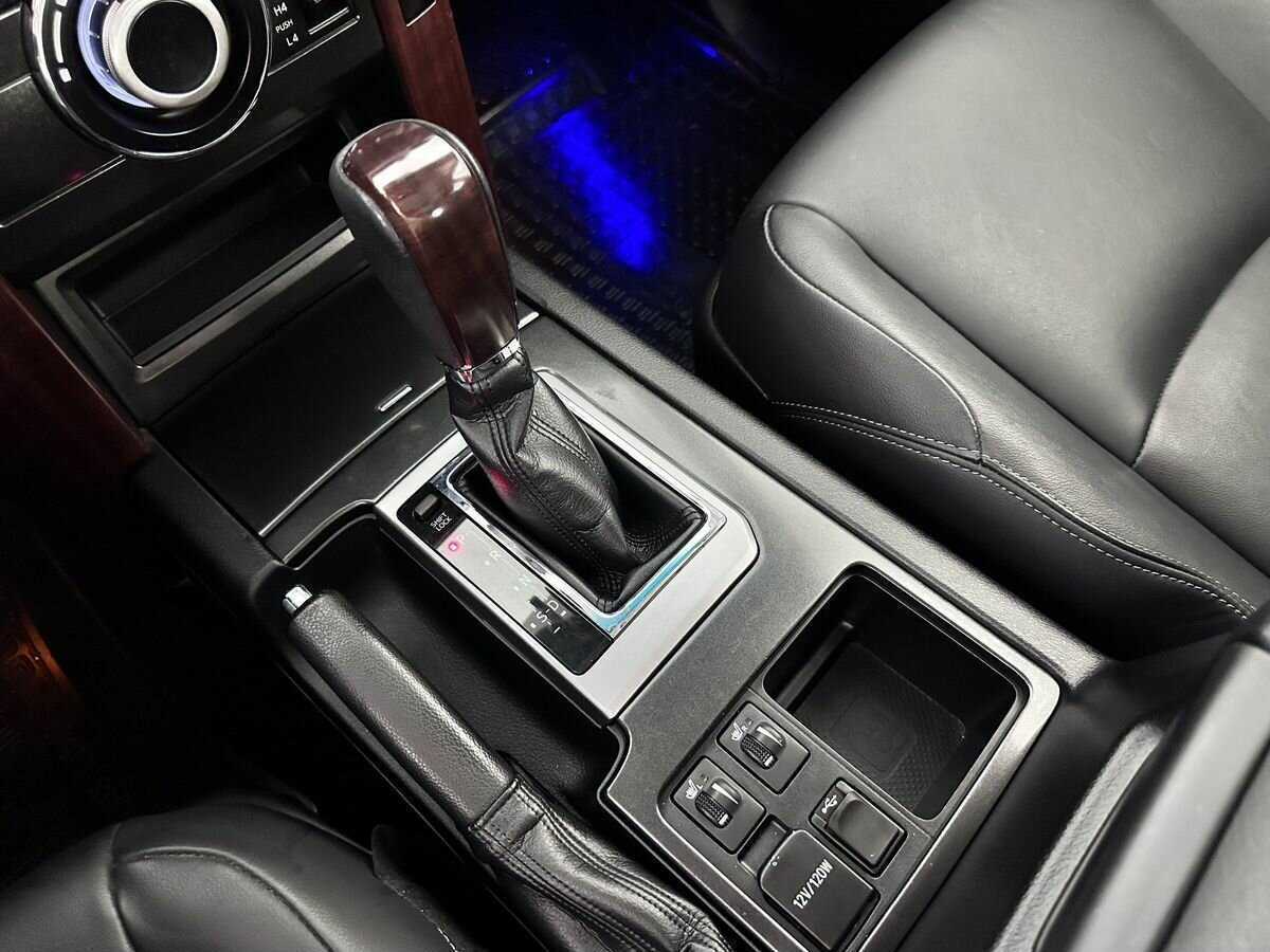 Toyota Land Cruiser Prado с пробегом — 2017 год. Фото: #13