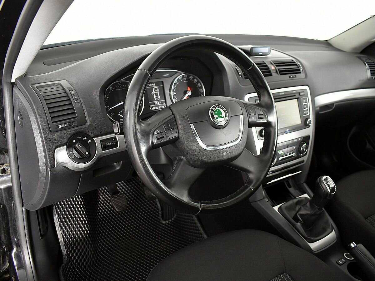 Skoda Octavia с пробегом — 2010 год. Фото: #6