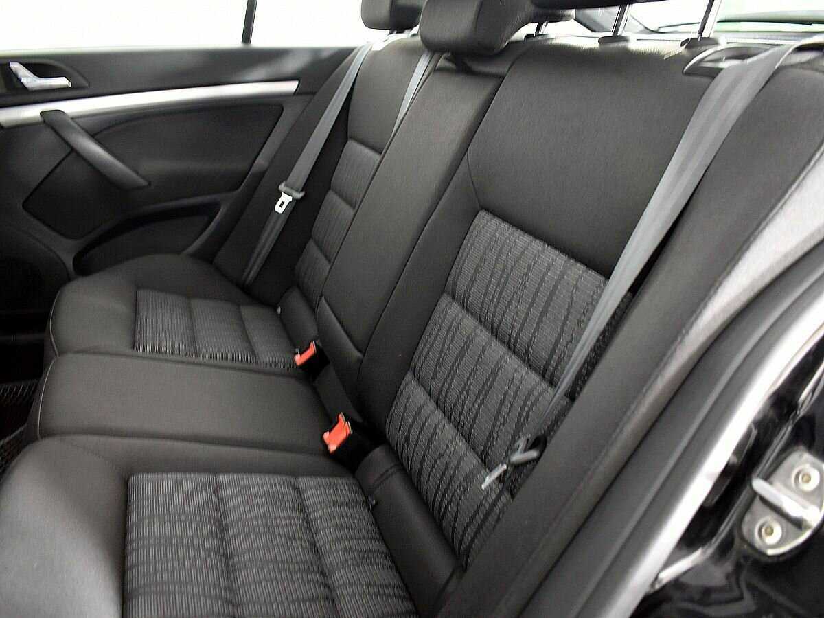 Skoda Octavia с пробегом — 2010 год. Фото: #8