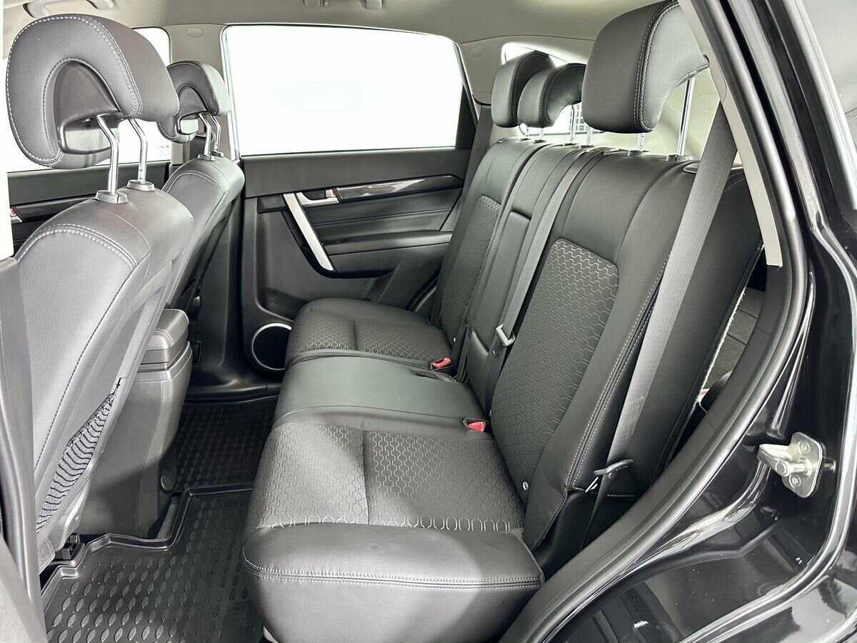 Chevrolet Captiva с пробегом — 2014 год. Фото: #13