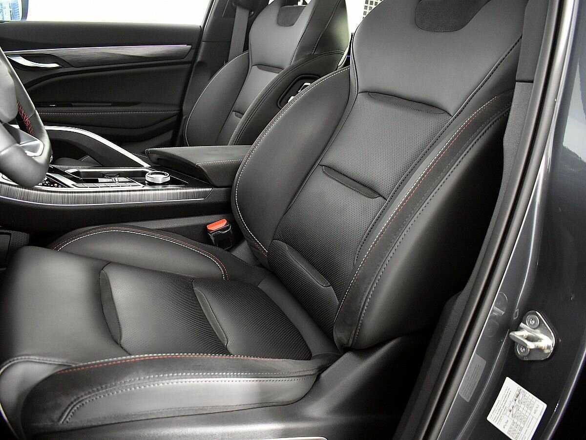 Geely Tugella с пробегом — 2023 год. Фото: #7