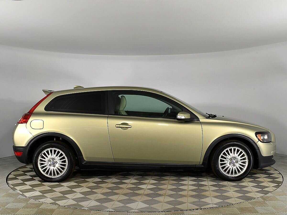 Volvo C30 с пробегом — 2008 год. Фото: #4