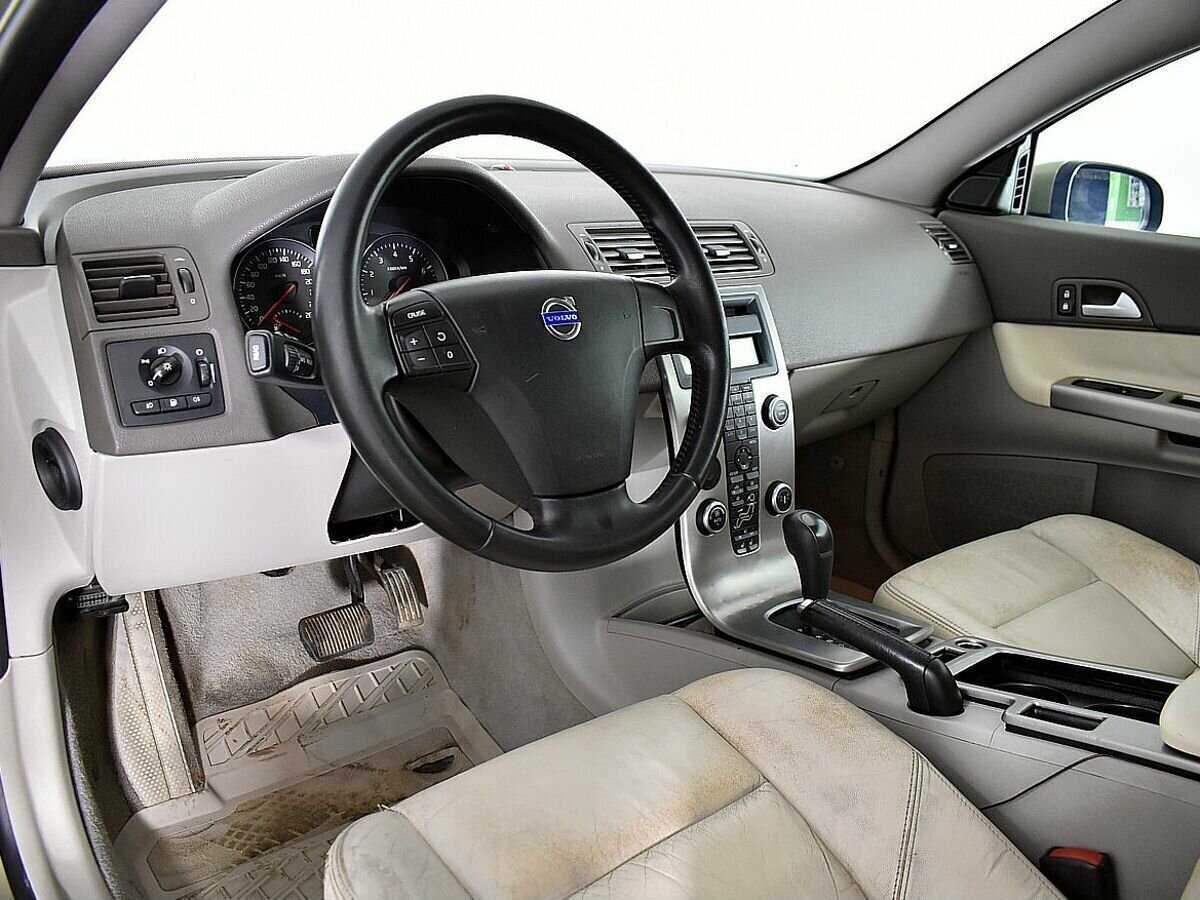 Volvo C30 с пробегом — 2008 год. Фото: #6