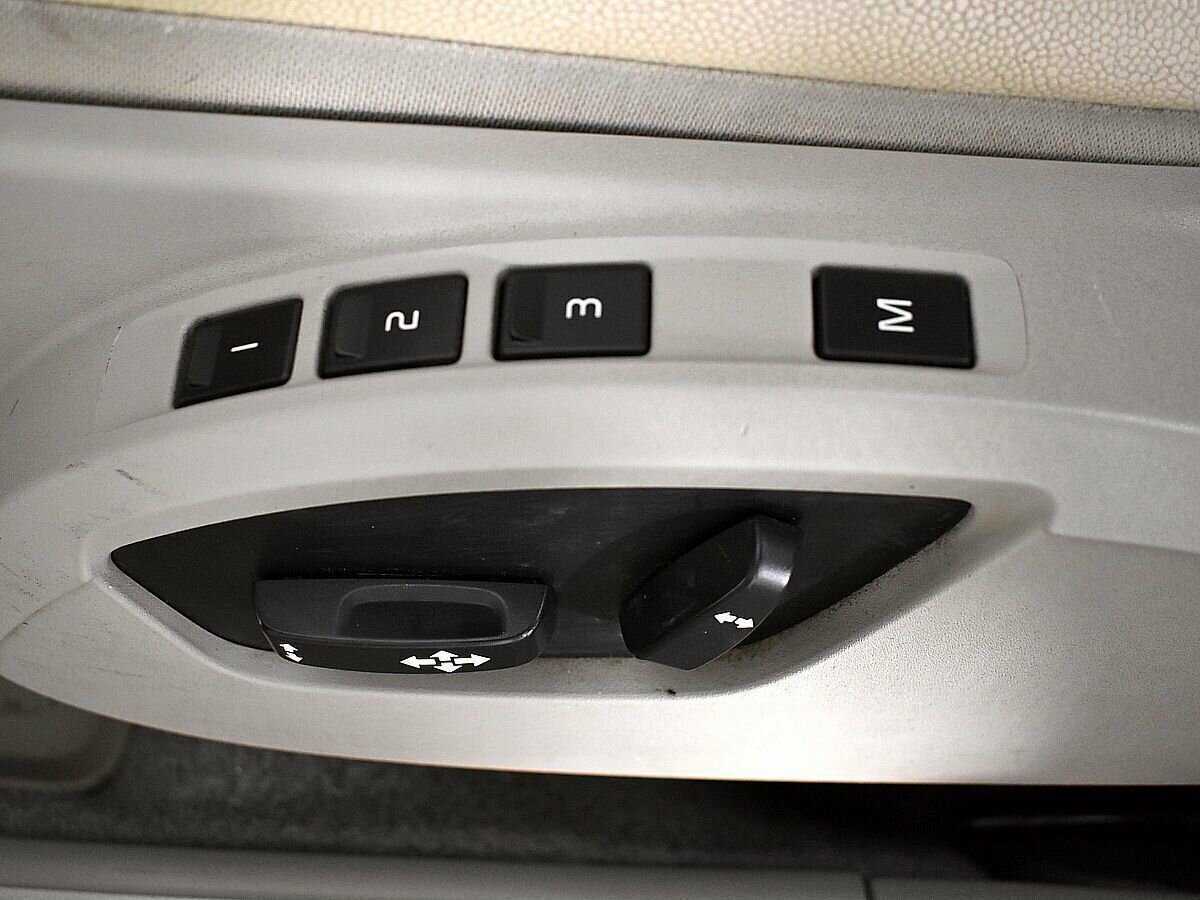 Volvo C30 с пробегом — 2008 год. Фото: #13