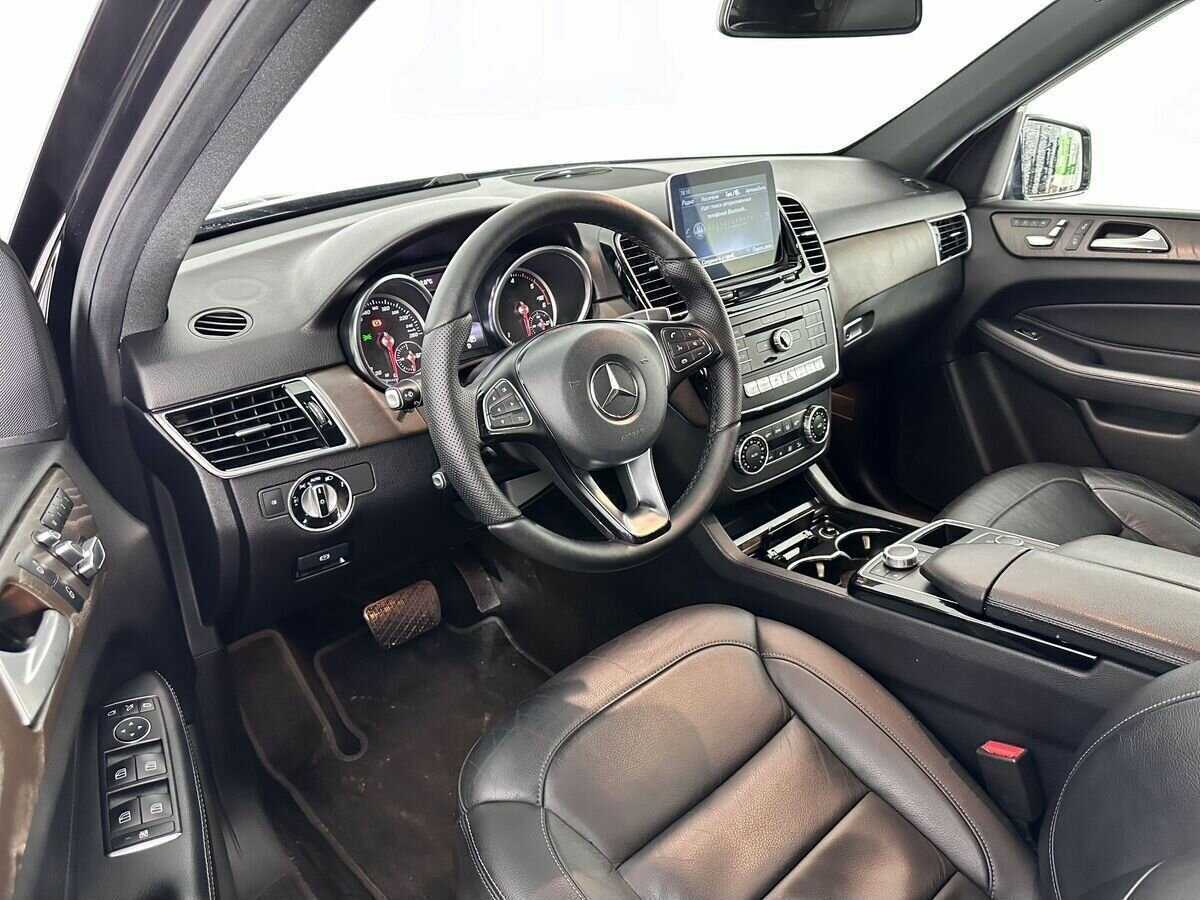 Mercedes-Benz GLE с пробегом — 2017 год. Фото: #7
