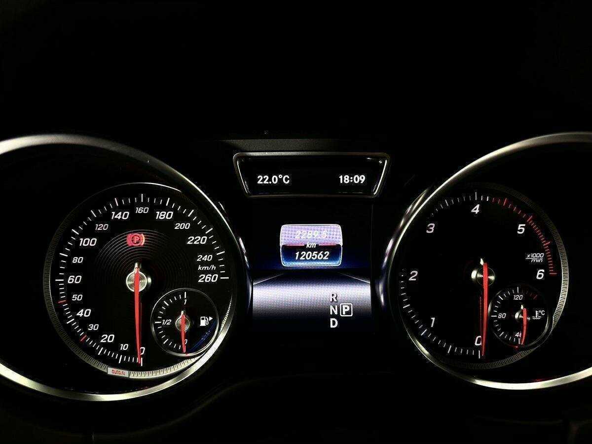 Mercedes-Benz GLE с пробегом — 2017 год. Фото: #11