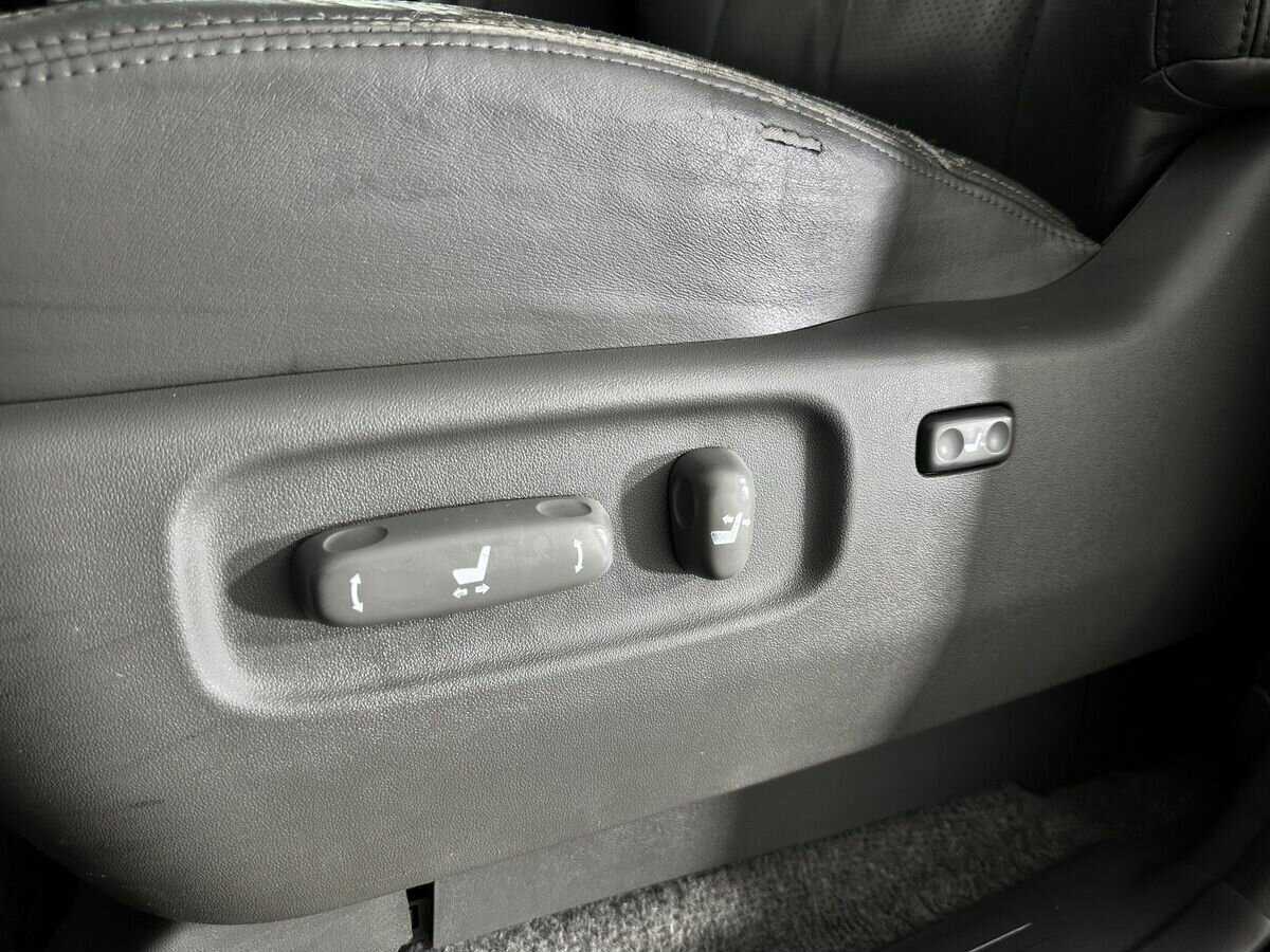 Toyota Land Cruiser Prado с пробегом — 2004 год. Фото: #13