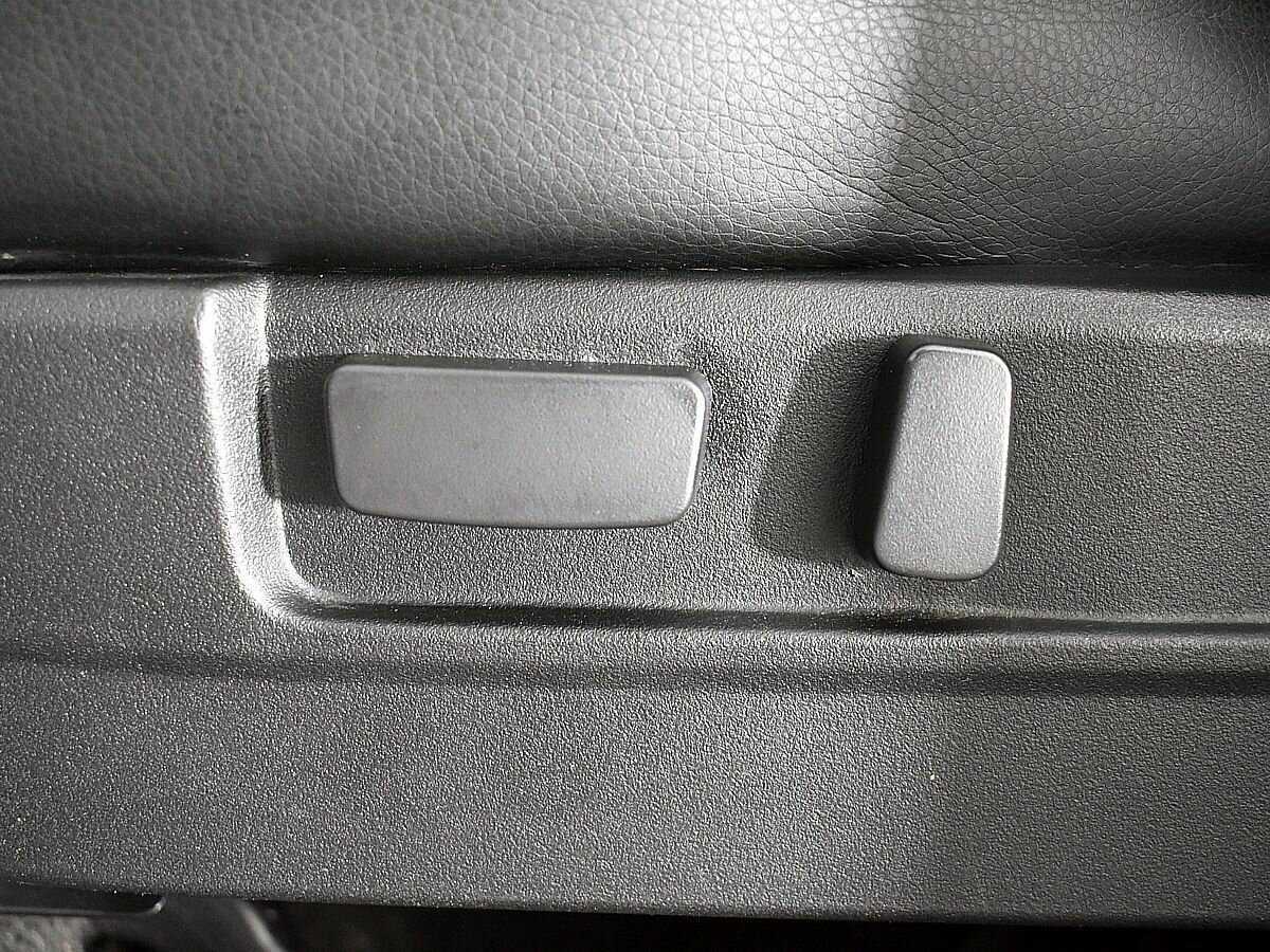 Mitsubishi Pajero Sport с пробегом — 2011 год. Фото: #15