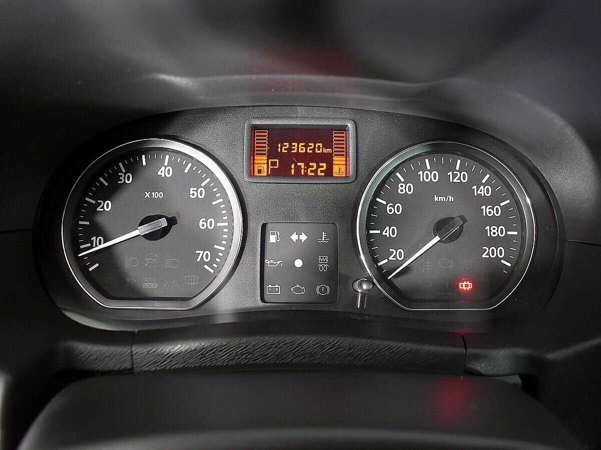 Nissan Terrano с пробегом — 2014 год. Фото: #11